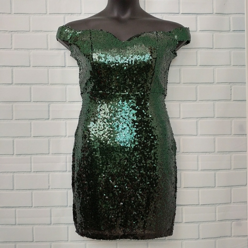 Windsor Sparkling Green Sequin Dress - Size 9 - Picture 4 of 7